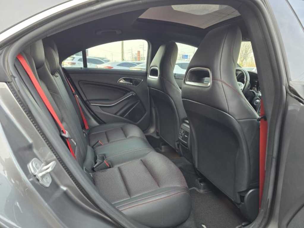 Mercedes Benz CLA Class - Vista 8