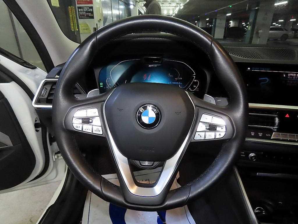 BMW 3 series - Vista 8