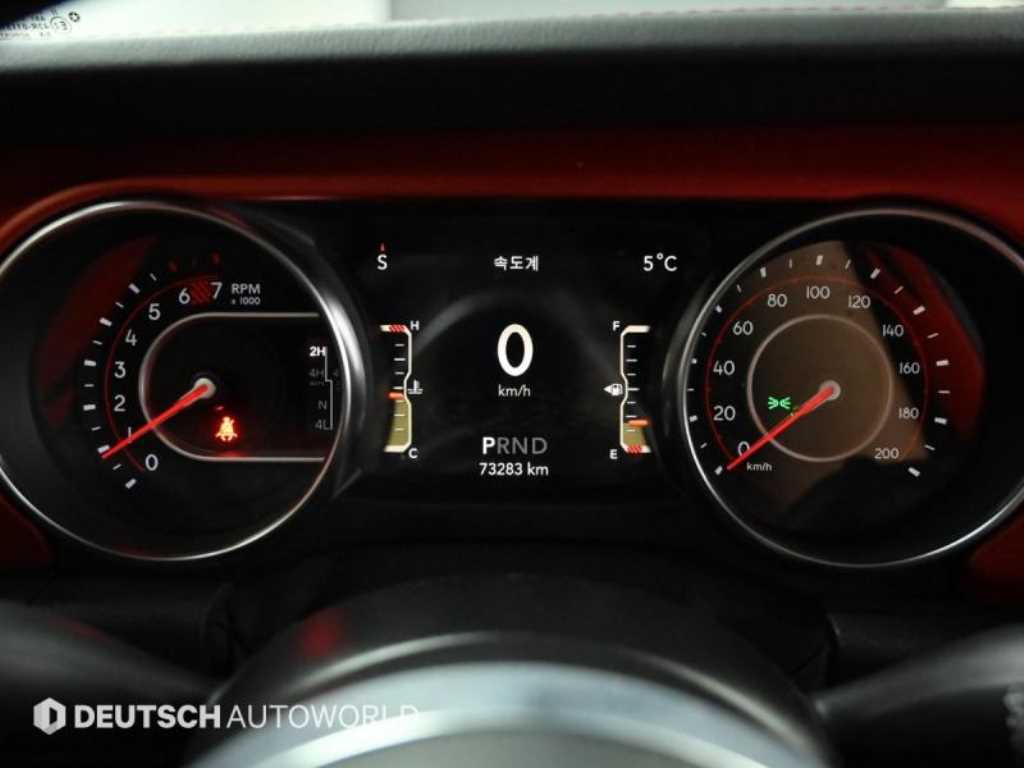 Jeep Wrangler - Vista 8