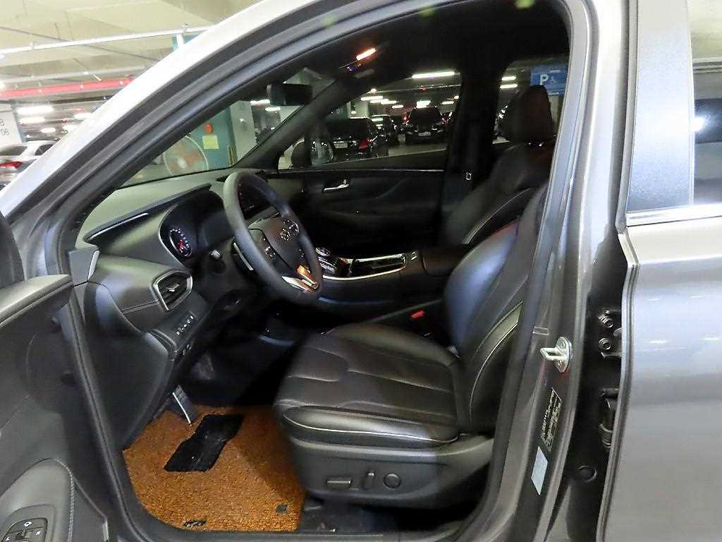 HYUNDAI Santa Fe - Vista 6