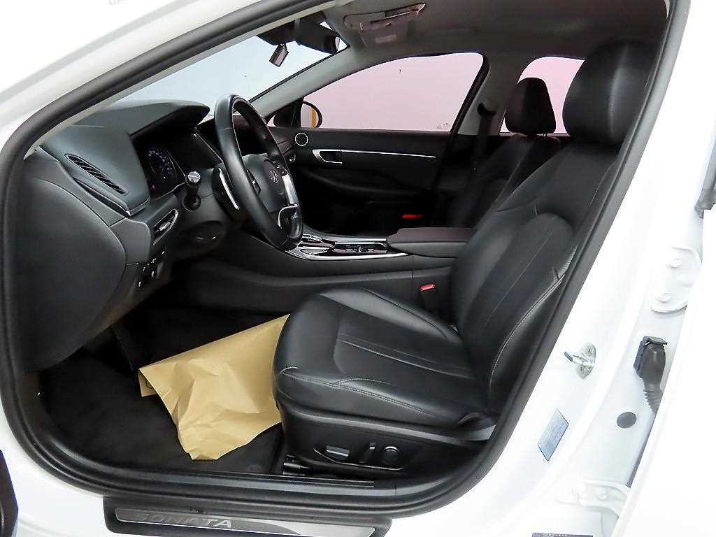 HYUNDAI Sonata - Vista 5