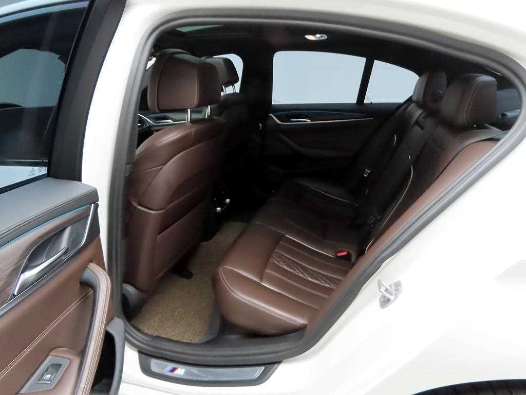 BMW 5 Series - Vista 12