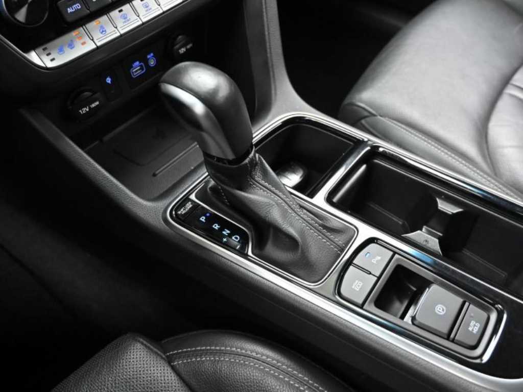 HYUNDAI Sonata - Vista 9