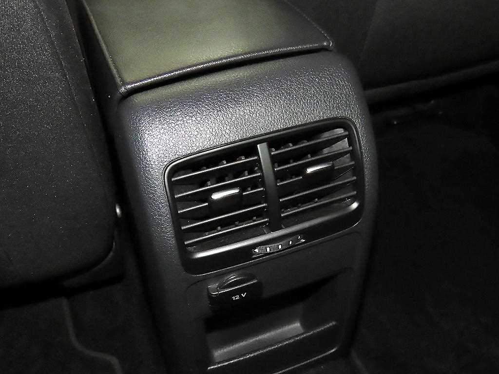 Volkswagen Jetta 2014 Azul - Importación desde Corea - HF Imports Iquique - Foto 13
