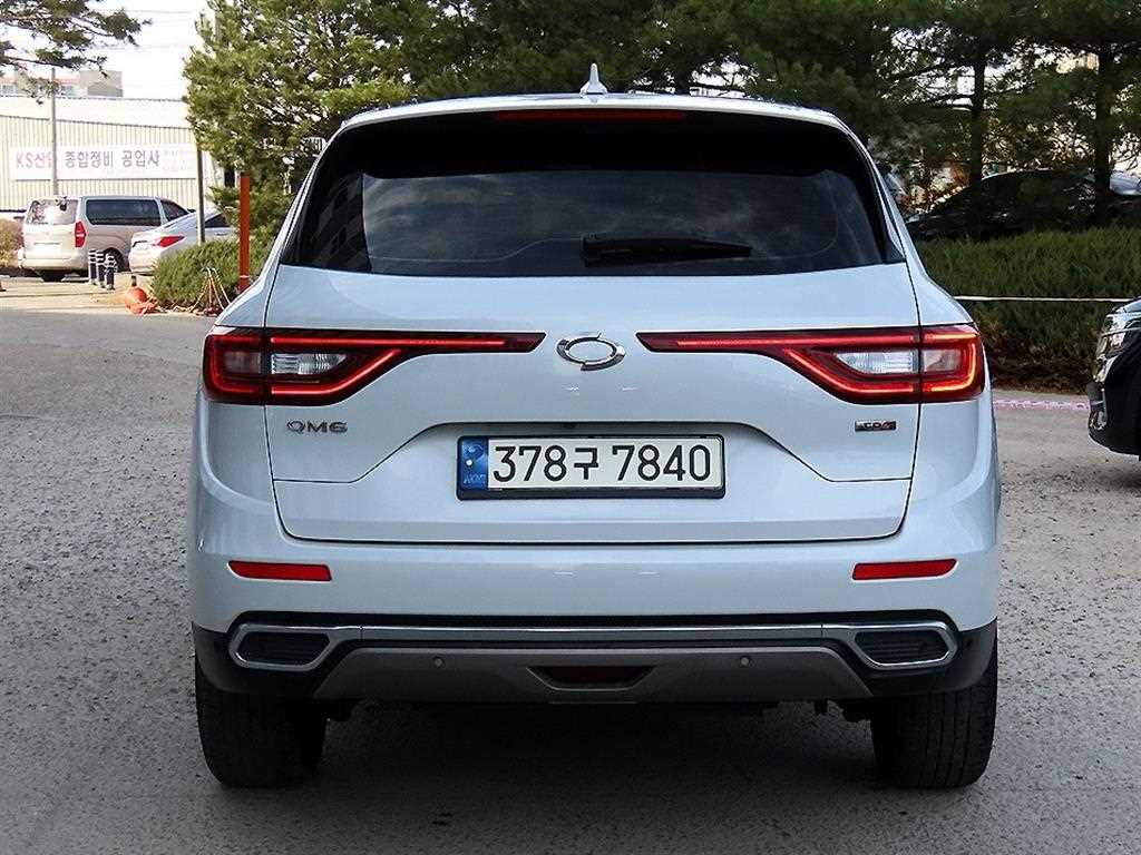 SAMSUNG QM6 - Vista 4