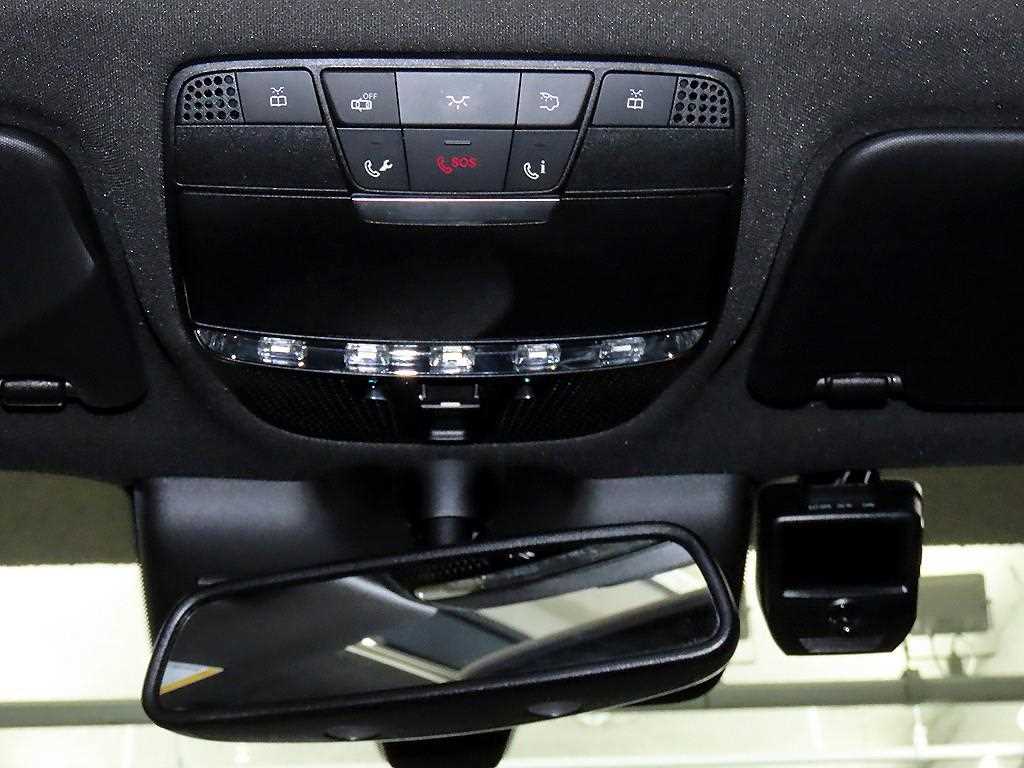 Mercedes Benz GLC Class 2018 Negro - Importación desde Corea - HF Imports Iquique - Foto 13