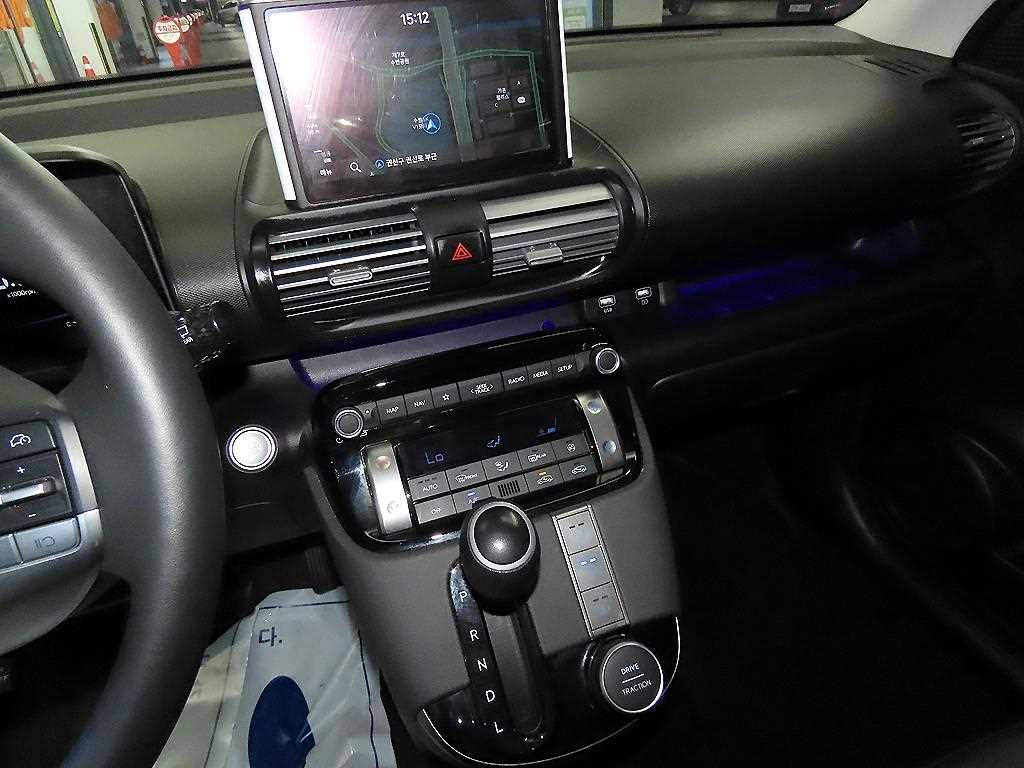 HYUNDAI Casper - Vista 11