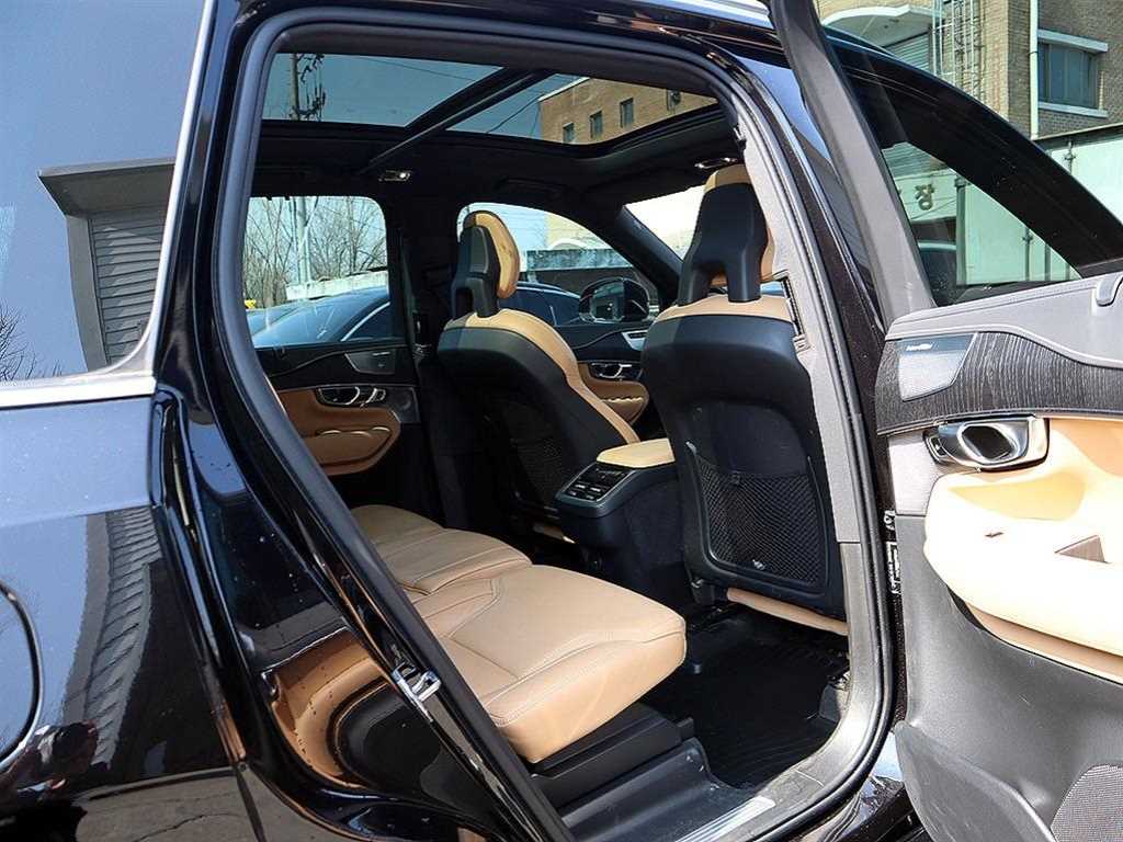 Volvo XC90 2021 Negro - Importación desde Corea - HF Imports Iquique - Foto 18