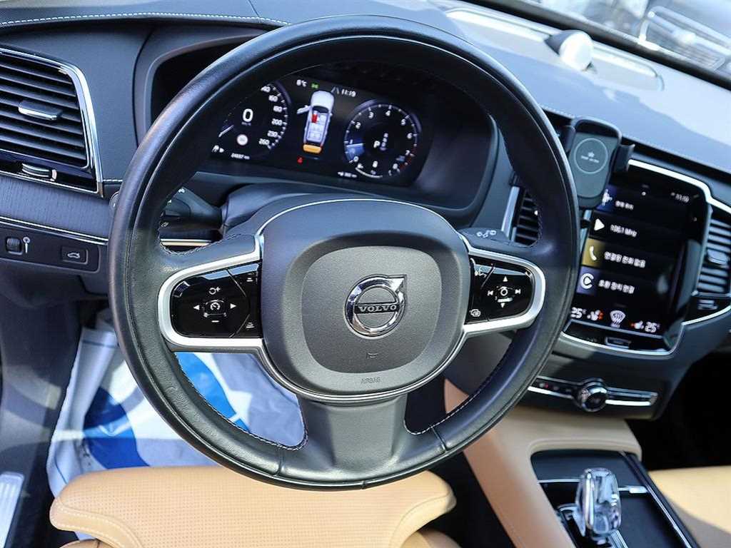 Volvo XC90 - Vista 8