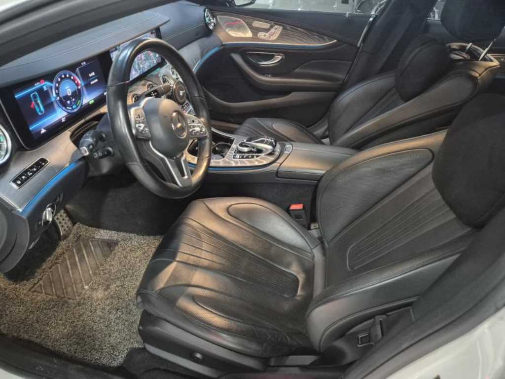 Mercedes Benz CLS Class - Vista 4