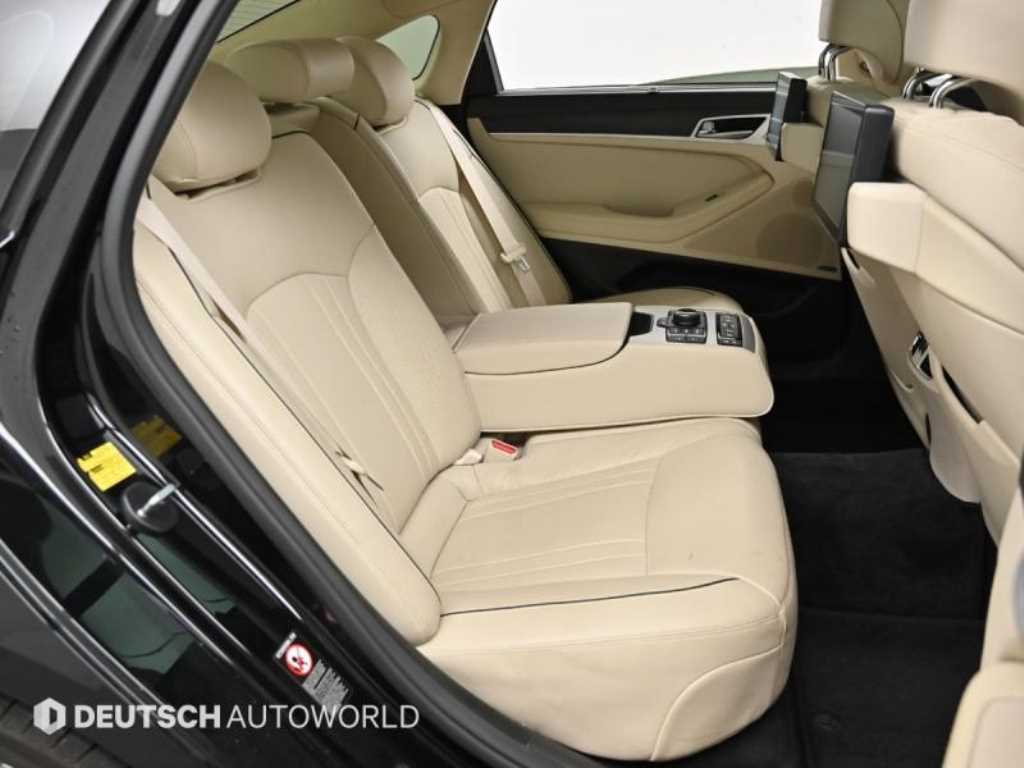 Genesis G80 - Vista 11