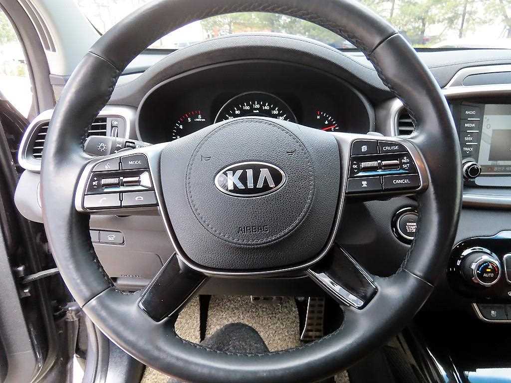 KIA Sorento - Vista 7