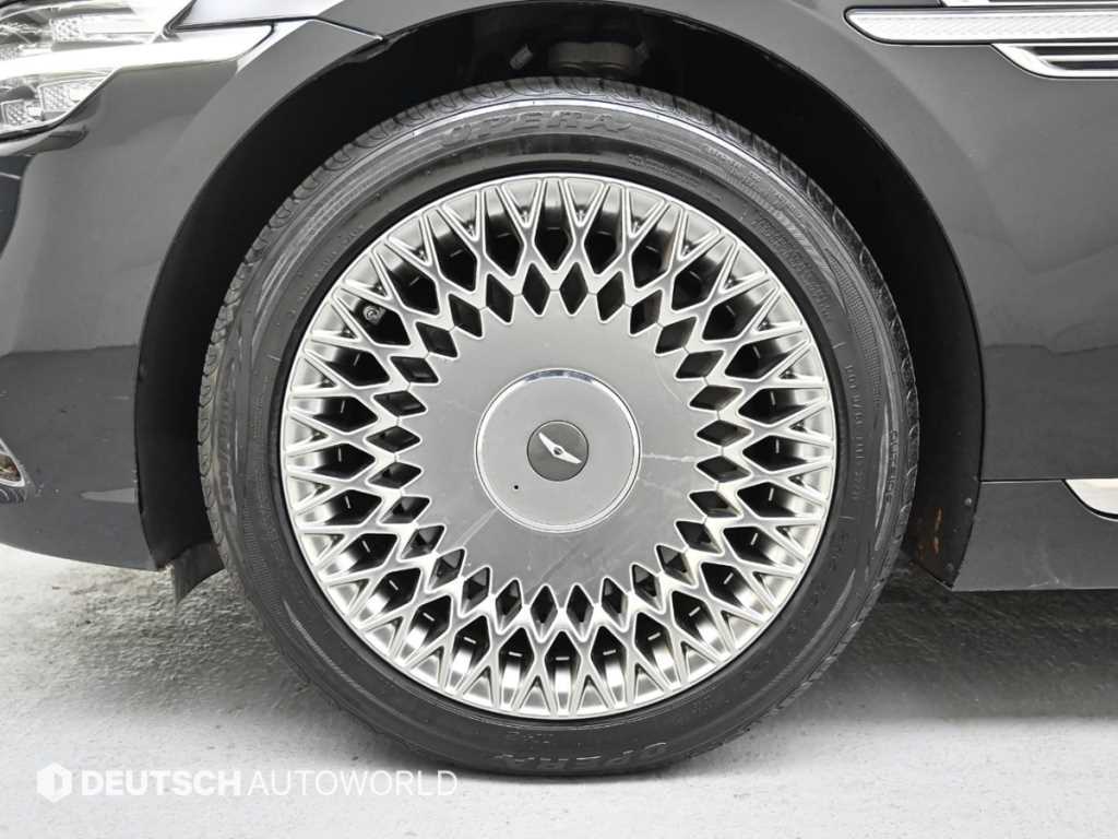 Genesis G90 - Vista 5