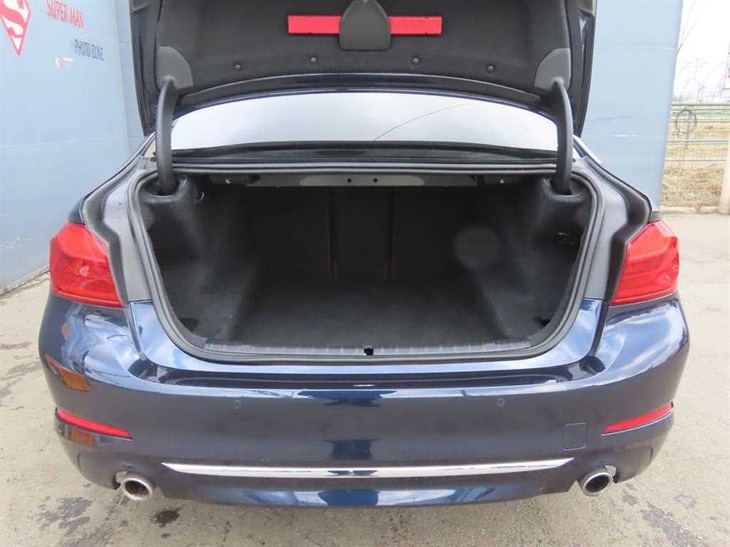 BMW 5 Series - Vista 5