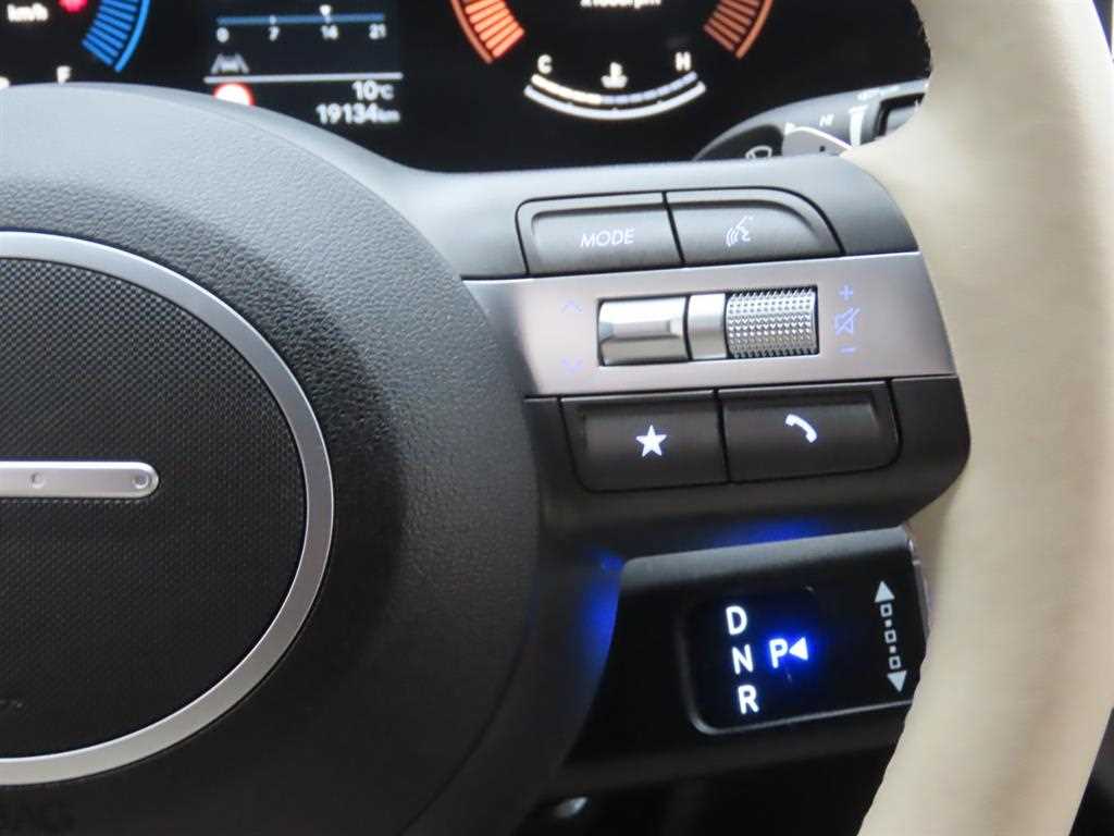 HYUNDAI Kona - Vista 12