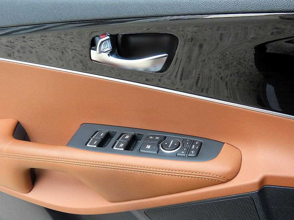 KIA Sorento - Vista 10