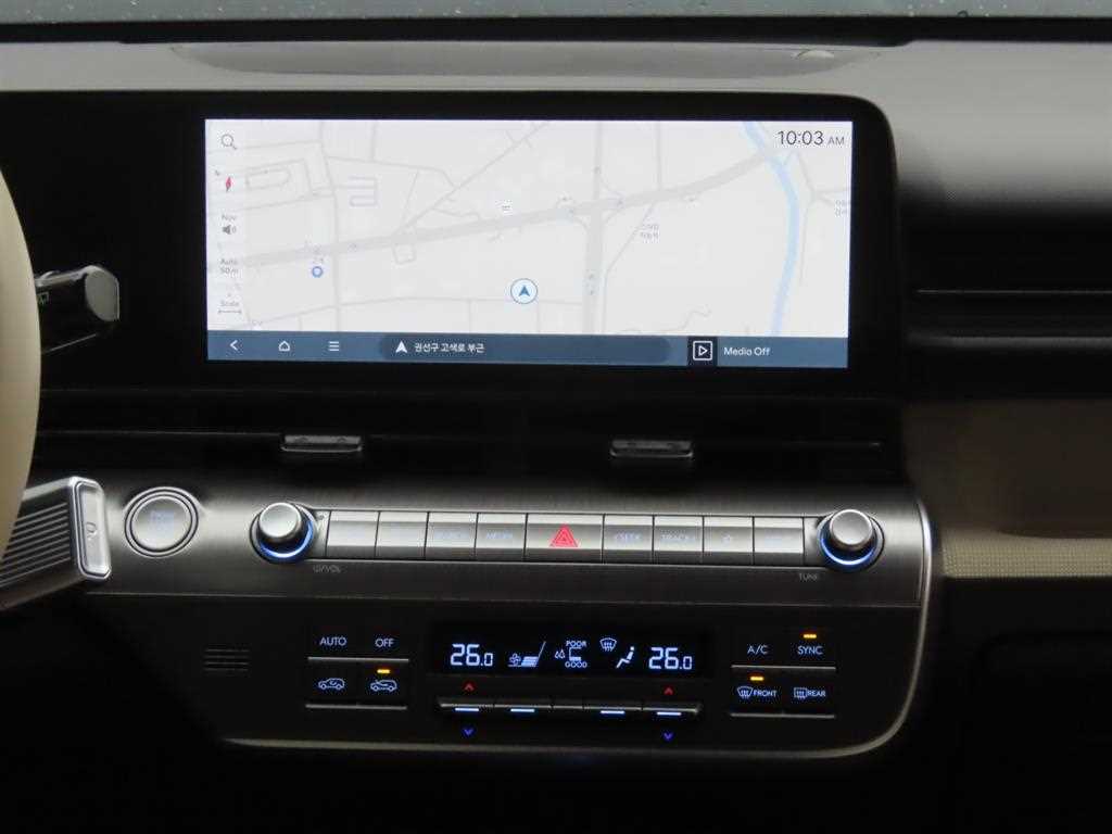 HYUNDAI Kona - Vista 9