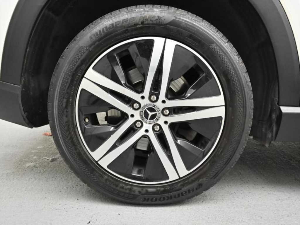 Mercedes Benz GLE Class - Vista 5