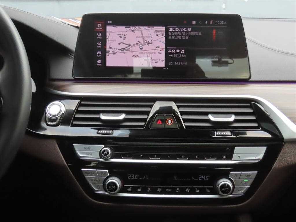 BMW 5 Series - Vista 10