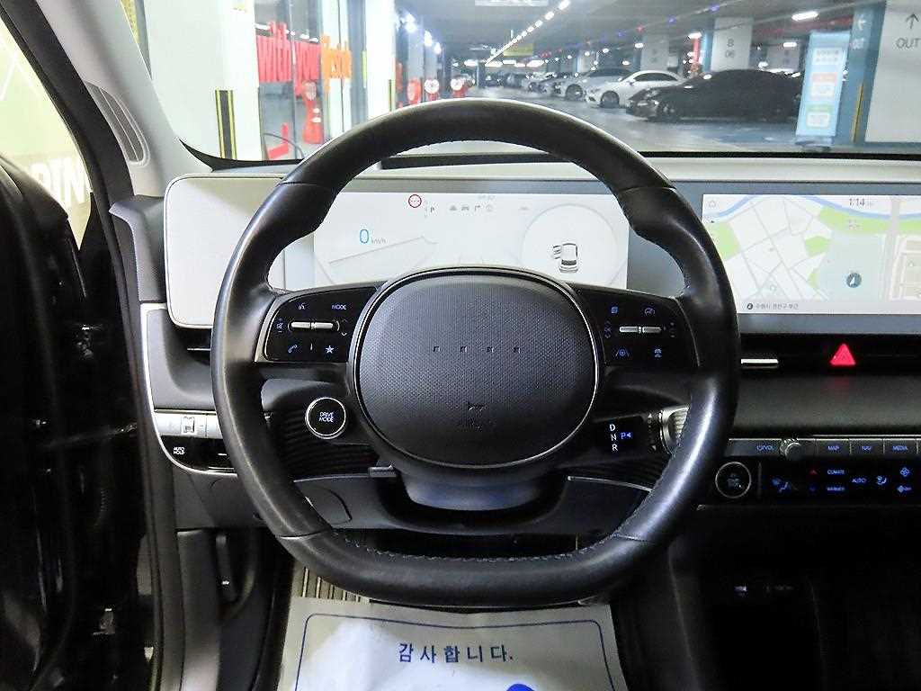 HYUNDAI Ioniq 5 - Vista 8