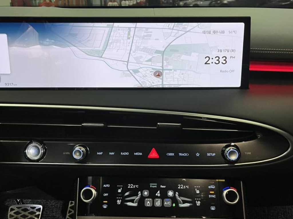 Genesis GV70 - Vista 12