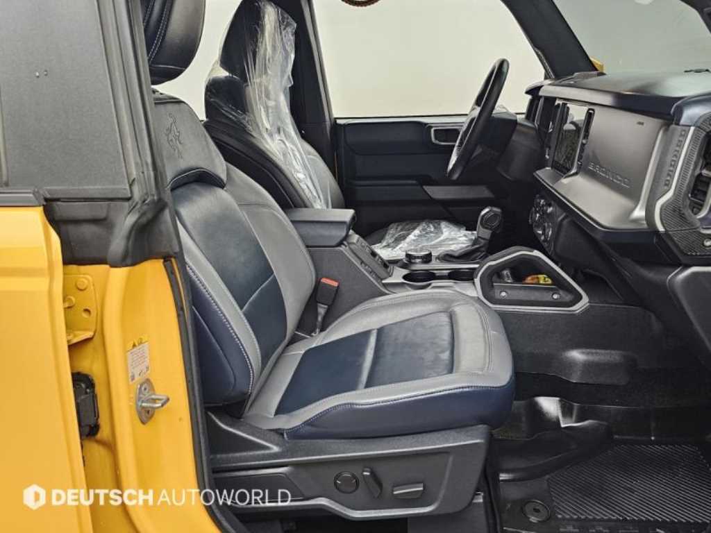 Ford Bronco - Vista 10