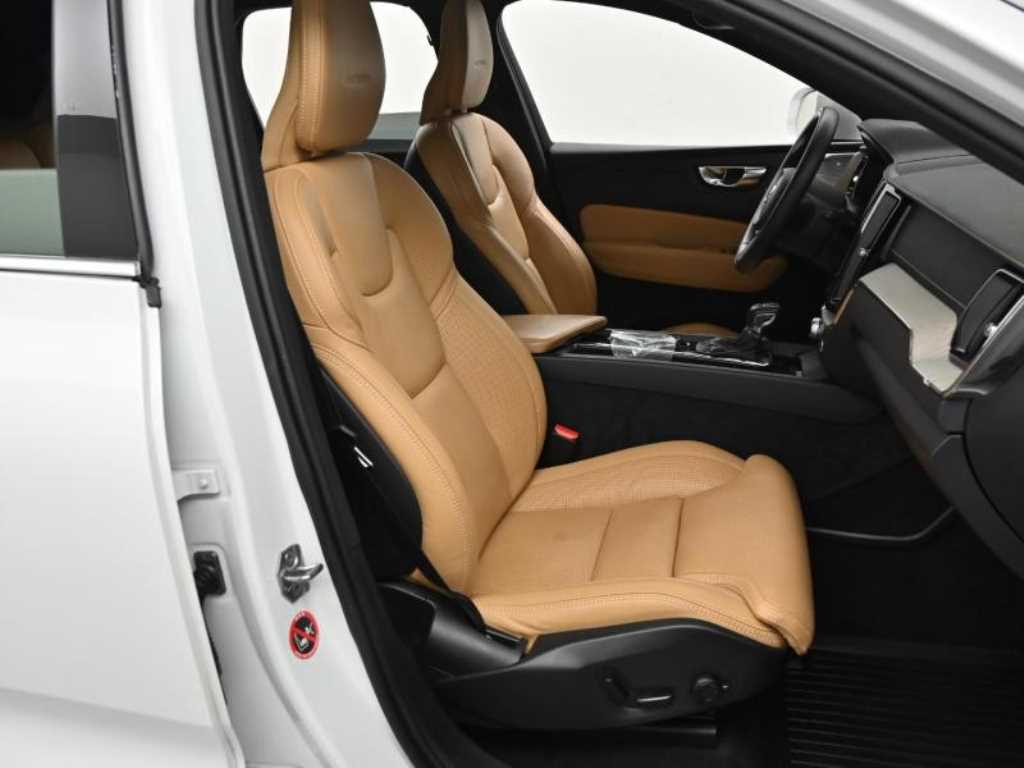 Volvo XC60 - Vista 10