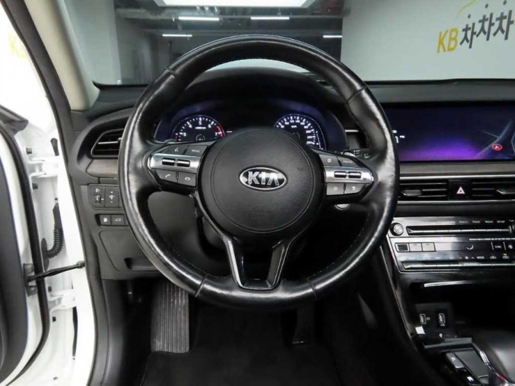 KIA K7 - Vista 8