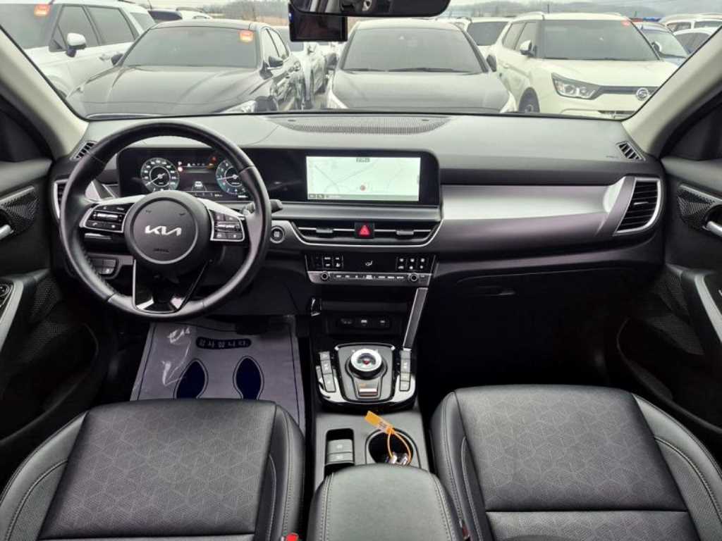 KIA Seltos - Vista 8