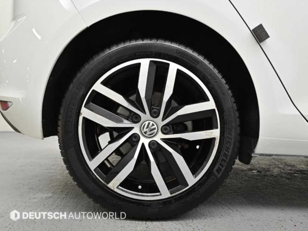 Volkswagen Golf - Vista 5