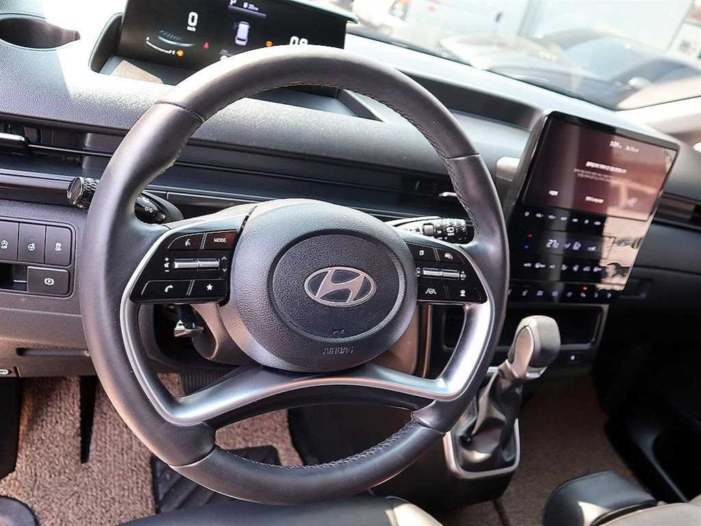 HYUNDAI Staria - Vista 7