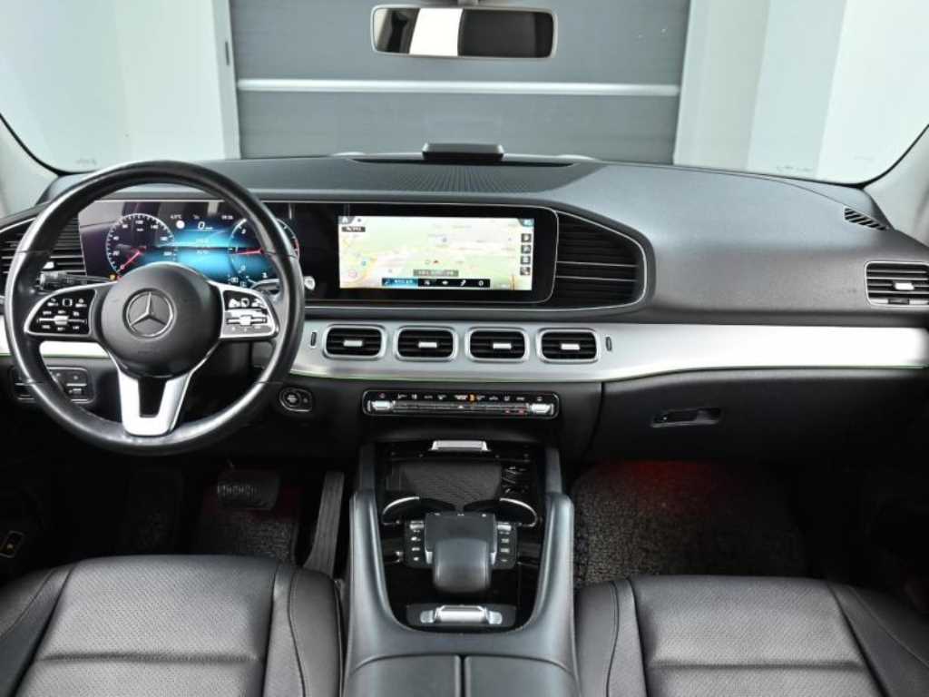 Mercedes Benz GLE Class - Vista 7