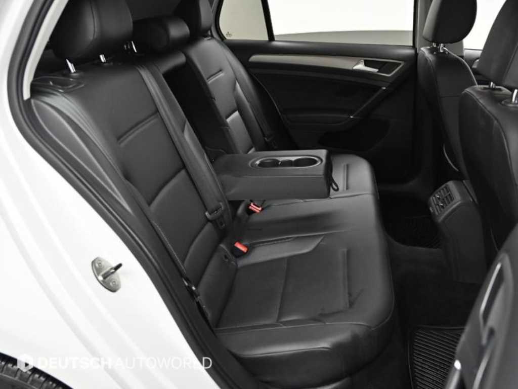 Volkswagen Golf - Vista 12