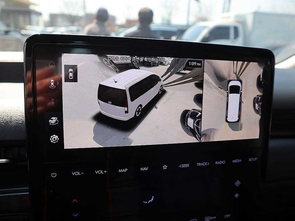 HYUNDAI Staria - Vista 12