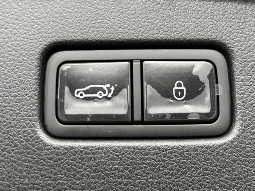 Genesis GV70 - Vista 7