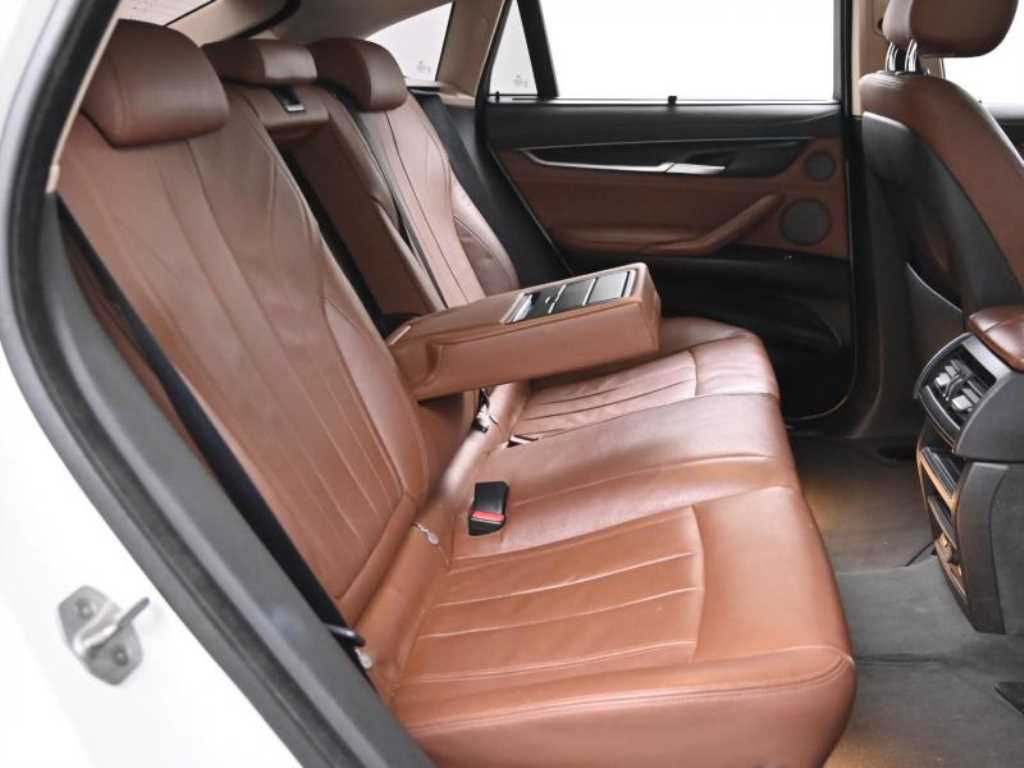 BMW X6 - Vista 12