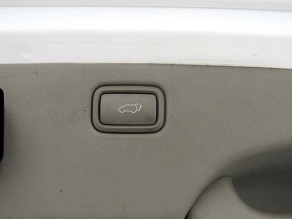 KIA Carnival - Vista 6