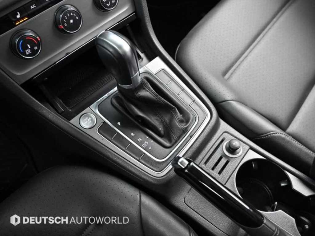 Volkswagen Golf - Vista 9