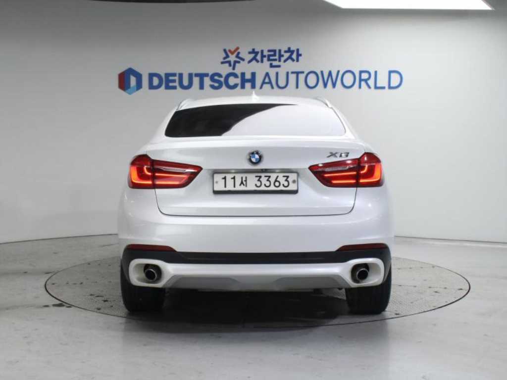 BMW X6 - Vista 4