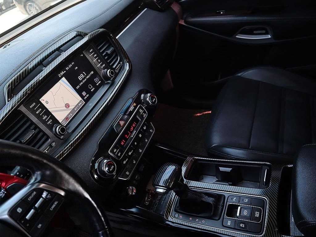 KIA Sorento - Vista 10