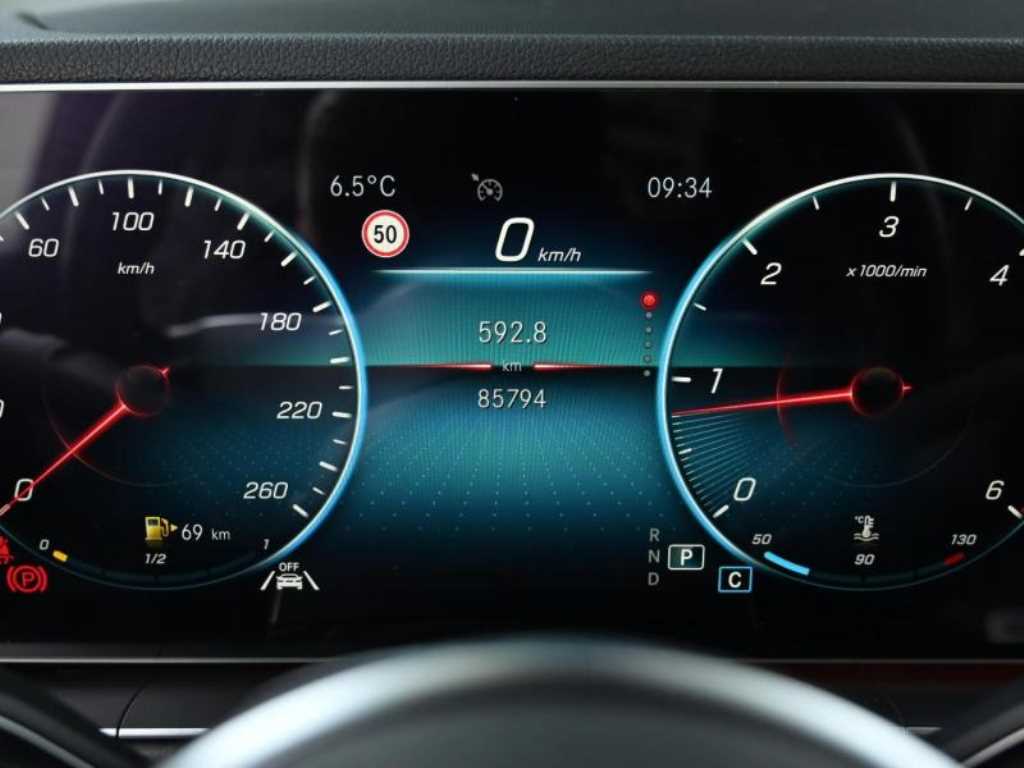 Mercedes Benz GLE Class - Vista 8