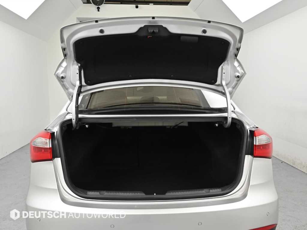 KIA K3 2014 Plateado - Importación desde Corea - HF Imports Iquique - Foto 19