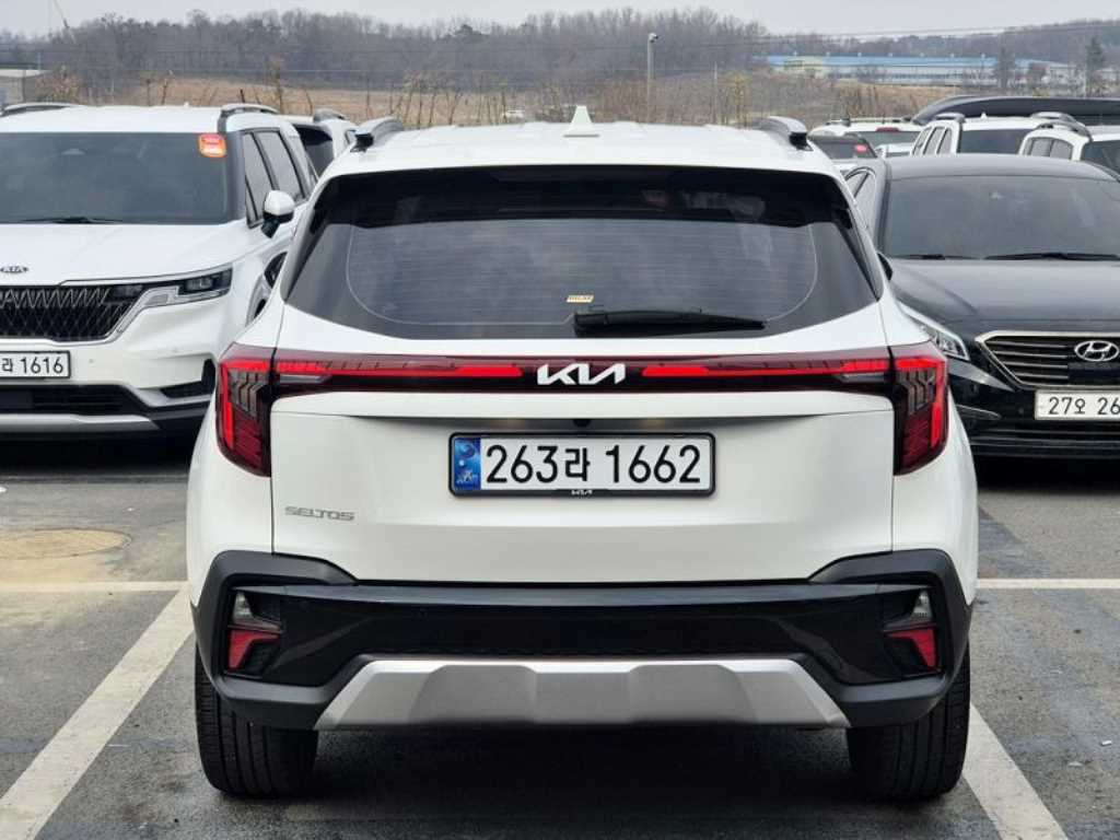 KIA Seltos - Vista 5