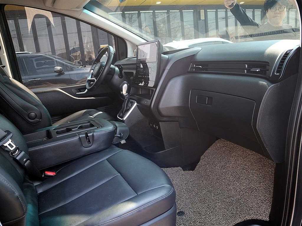 HYUNDAI Staria 2025 Gris - Importación desde Corea - HF Imports Iquique - Foto 14
