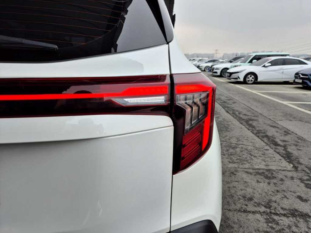 KIA Seltos 2024 Blanco - Importación desde Corea - HF Imports Iquique - Foto 19