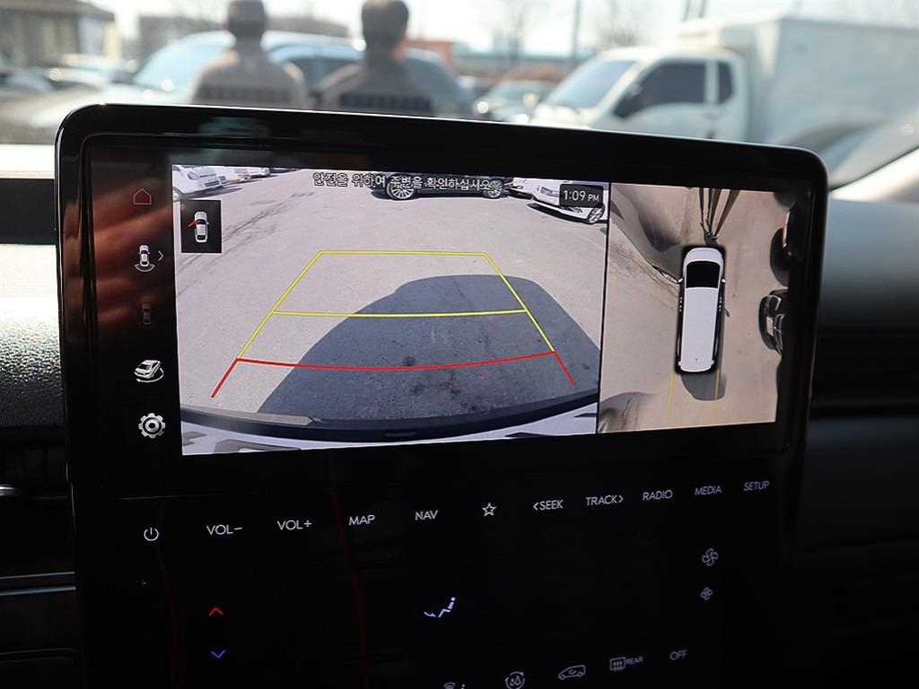 HYUNDAI Staria - Vista 10