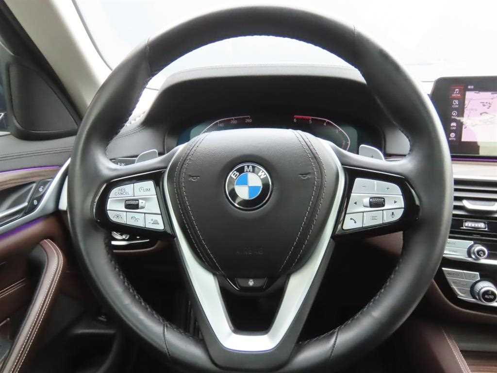 BMW 5 Series - Vista 11