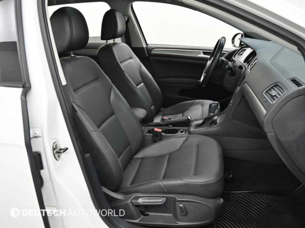 Volkswagen Golf - Vista 10