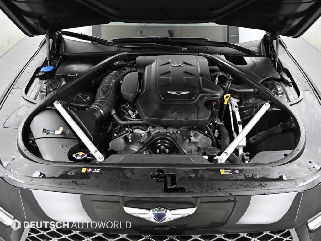 Genesis G90 - Vista 6