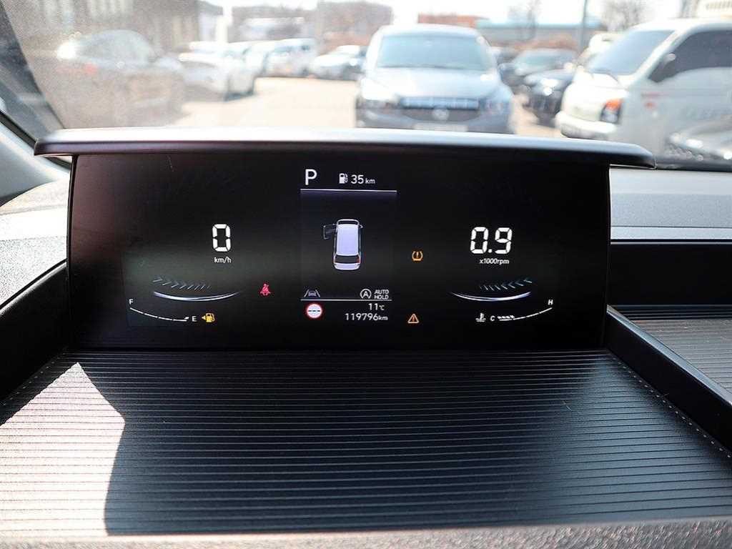 HYUNDAI Staria - Vista 8